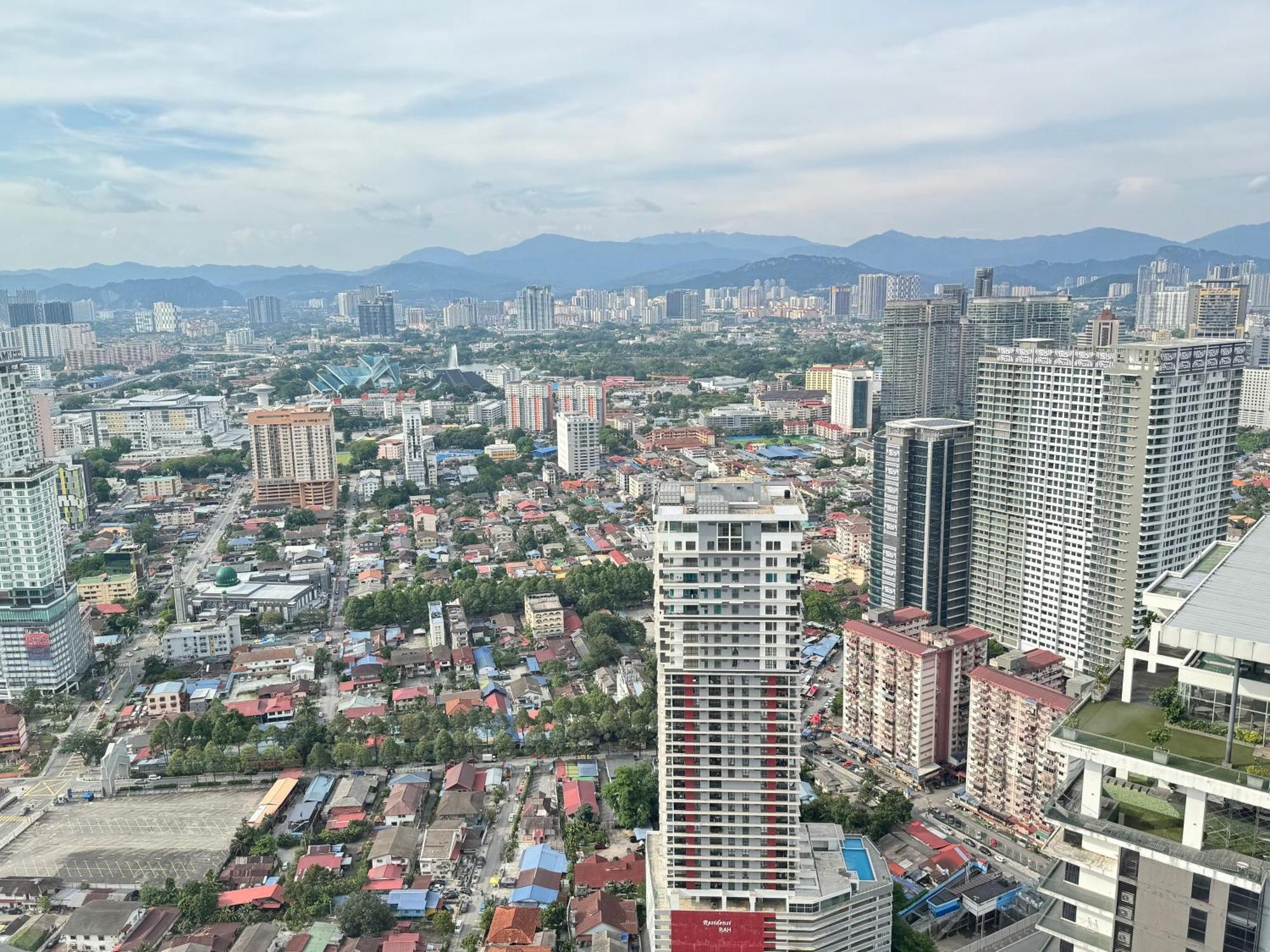Faced Suites Platinum Klcc Kuala Lumpur Exterior foto